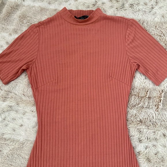 Ribbed Bodycon Turtleneck Fitted Dress w Open Back - Picture 3 of 6